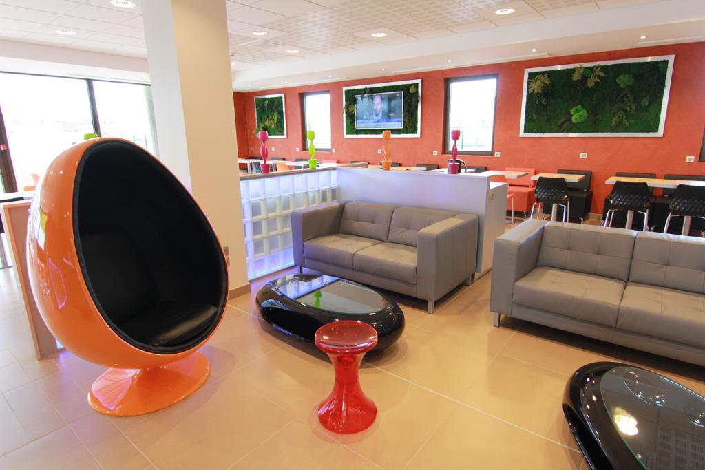 Готель Ibis Styles Flers Екстер'єр фото